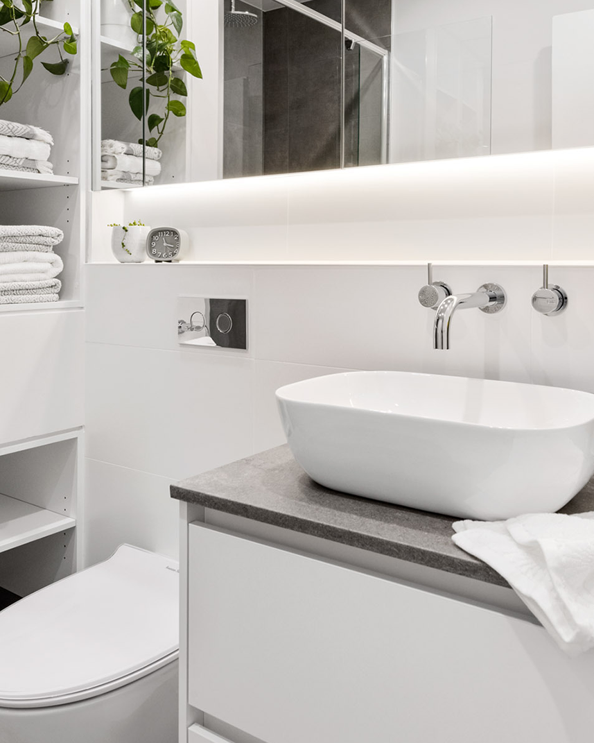 Geberit in wall cistern frame installation